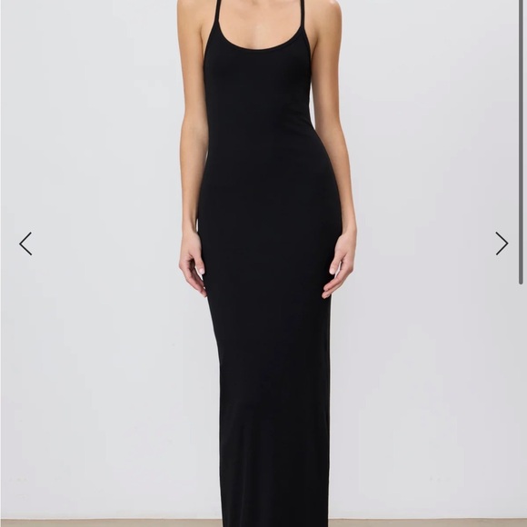 Eterne Dresses & Skirts - Eterne black maxi dress